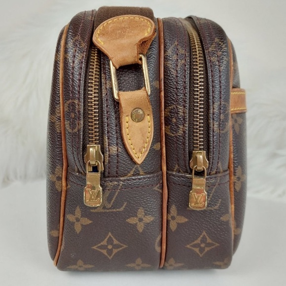 Louis Vuitton Reporter Monogram Crossbody - Picture 6 of 15